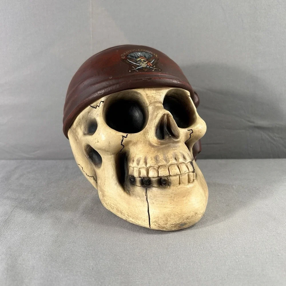 Disney Parks Pirates of The Caribbean Skull‎ Treasure Storage Box